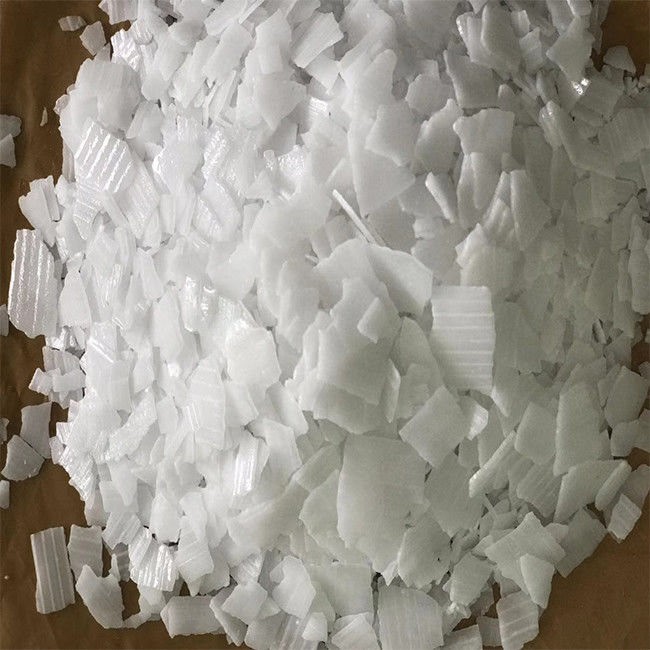 De oplosbare Alkali Bijtende Soda van NaOH voor het Galvaniseren van Dagelijkse Chemische Producten