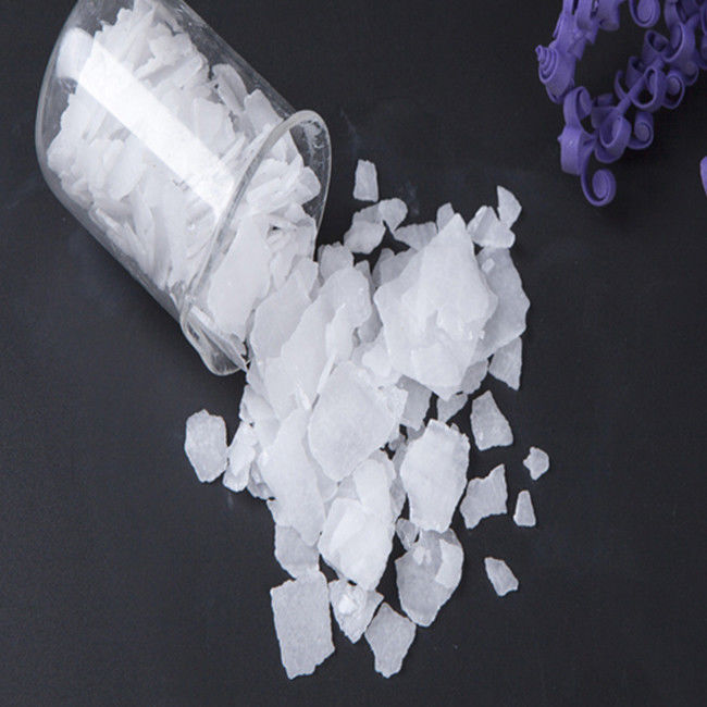 Naoh Caustic Soda 99 Flakes Eerste klas product voor afvalwaterbehandeling